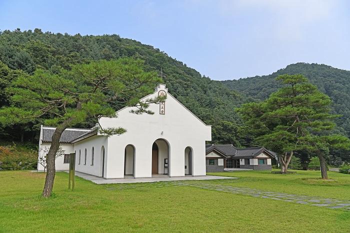 Jinjiaxiang Catholic Church in Euni Sanctuary