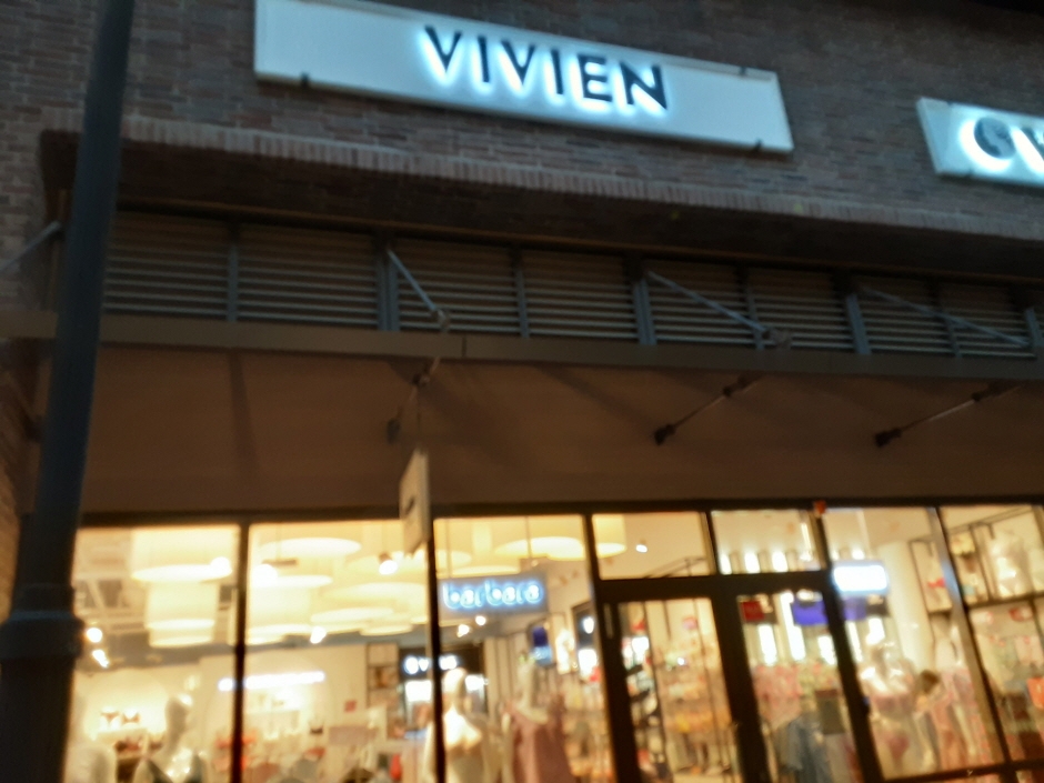 事後免税店 VIVIEN ヴィヴィアン シンセゲ 新世界 プサン 釜山