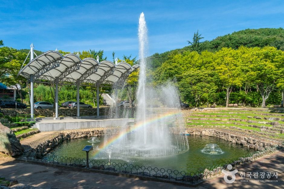 八公山噴水広場