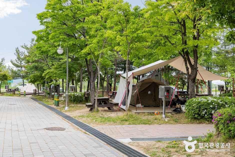 문암생태공원캠핑장