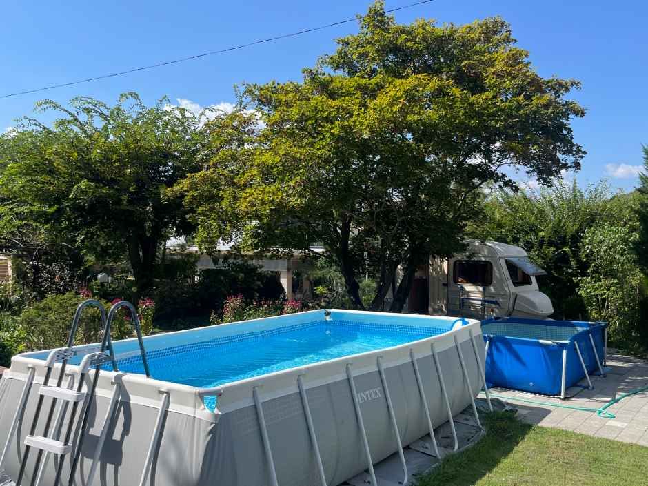 광주_정온펜션_수영장 (1).jpeg