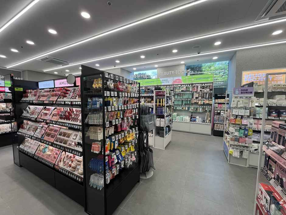 [事後免税店]Olive Young・クリ（九里）駅舎店(올리브영 구리역사점)