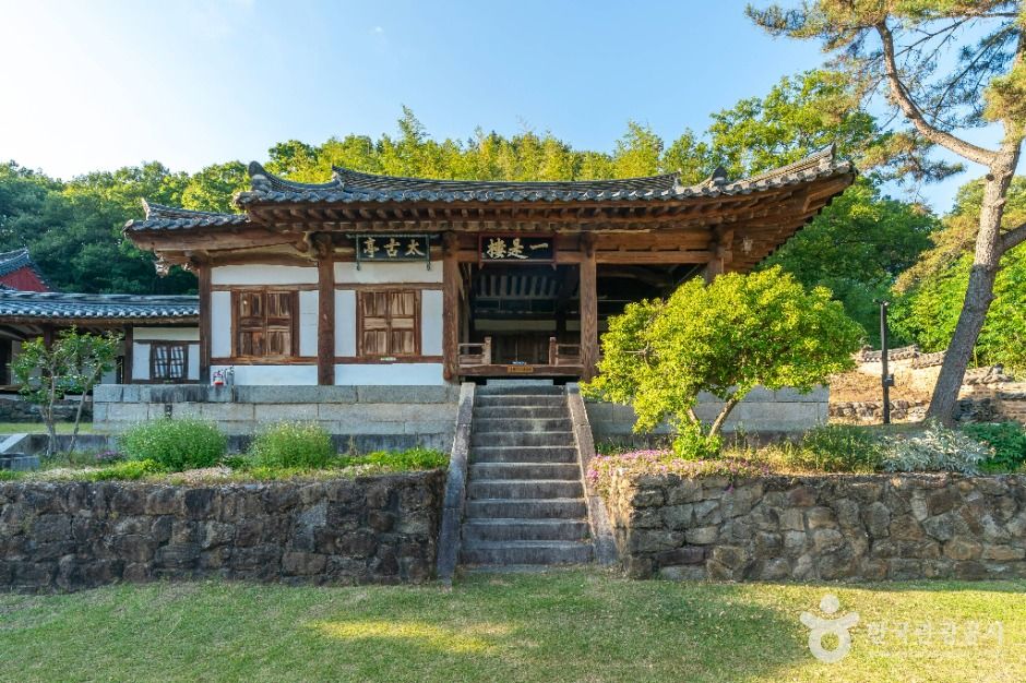 六臣祠
