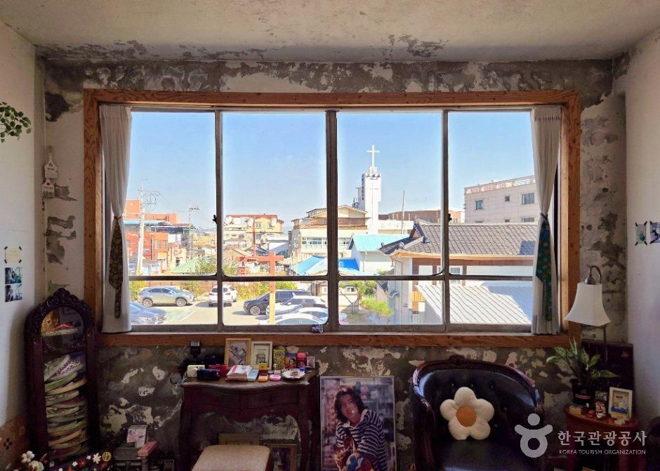 영삼삼사