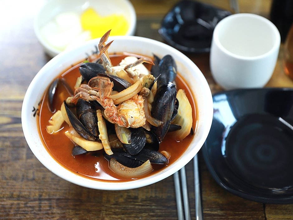 摩尼山ジャージャー麺