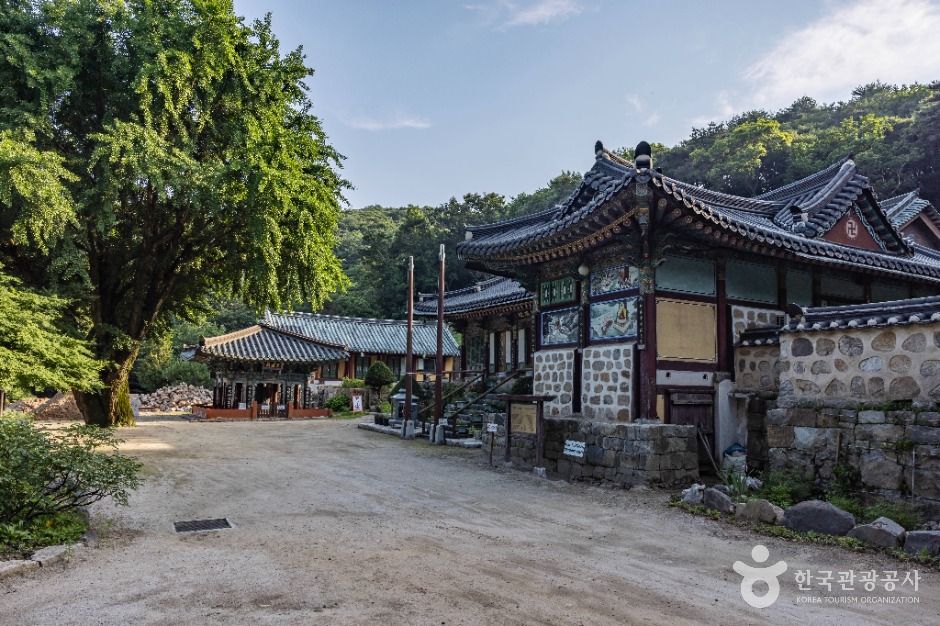 白莲寺（江华）