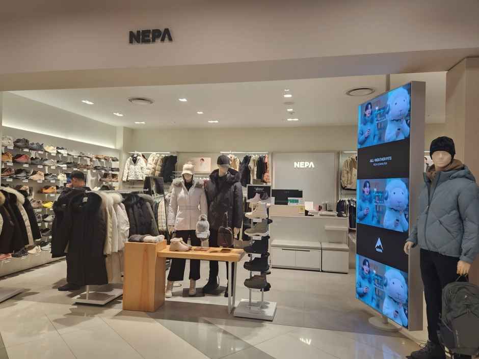 네파 현대백화점 목동점