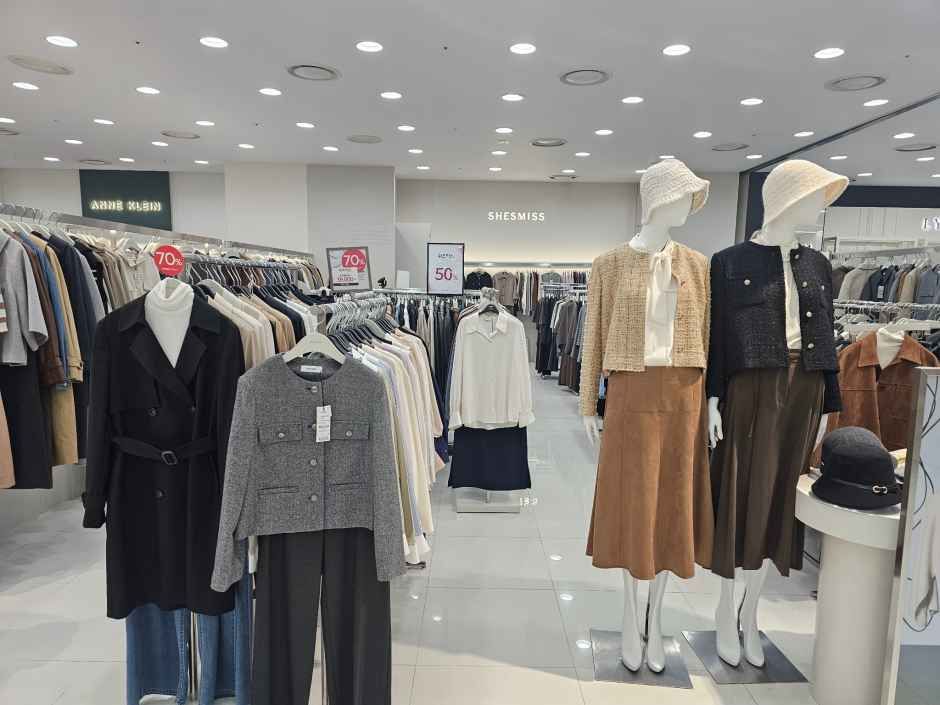 She's Miss Moda Outlet Incheon Branch