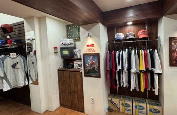 PHYPS MOTORCYCLE[Tax Refund Shop](PHYPS MOTORCYCLE)