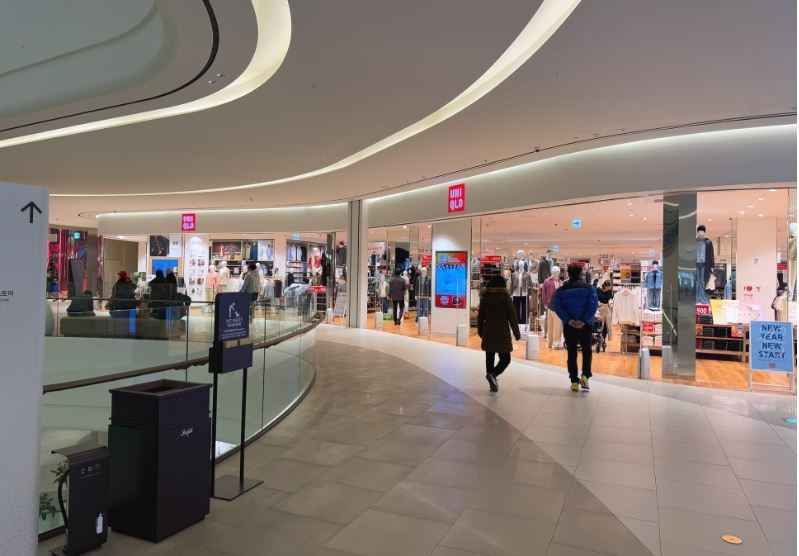 [事後免税店] ユニクロ・スターフィールドスウォン（水原）店(유니클로 스타필드 수원점)