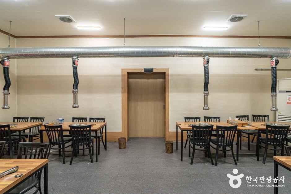 청통한우식육식당 사진 2