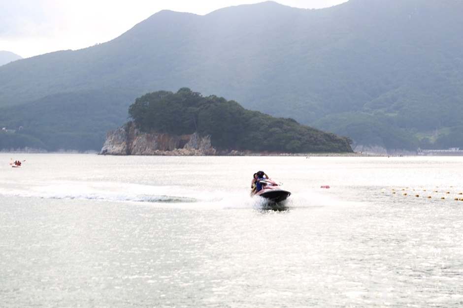 Geoje Yundolseom Island