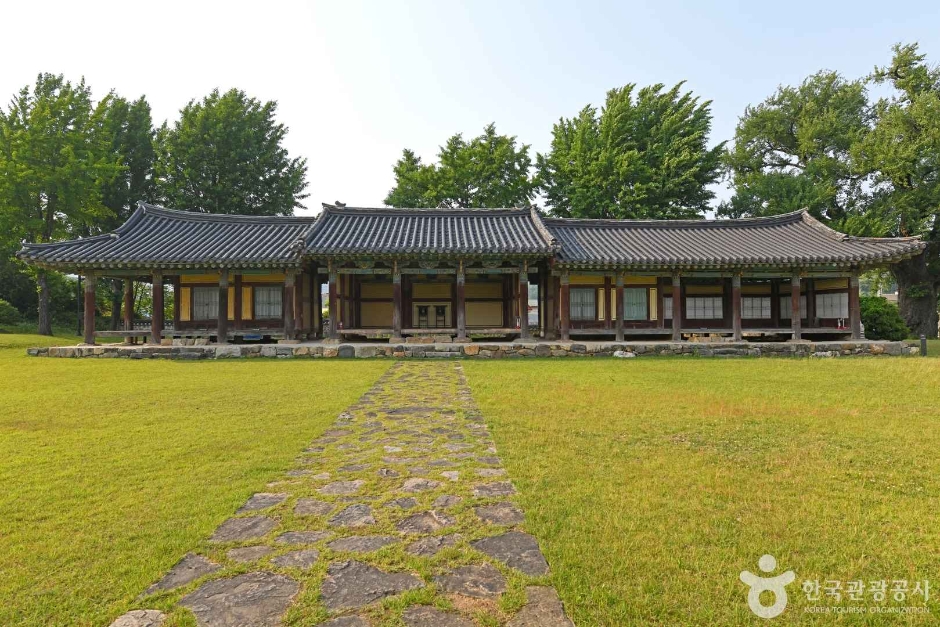 鸿山客舍