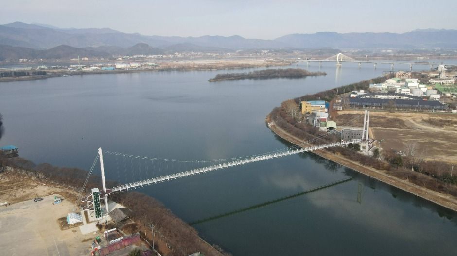 サイロ248吊り橋