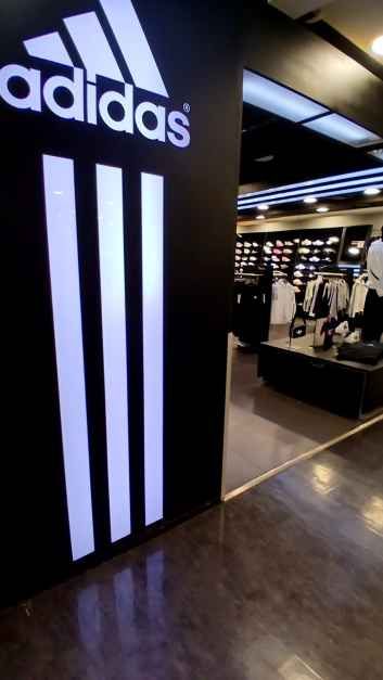 Adidas NC百货 佛光店