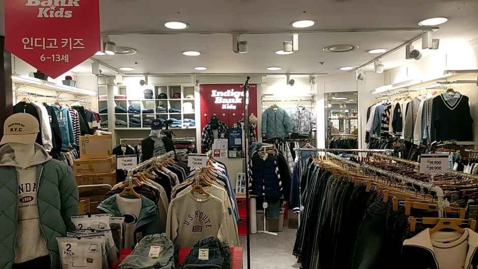 インディゴバンクキッズ ニューコアファクトリアアウトレット 光明店
