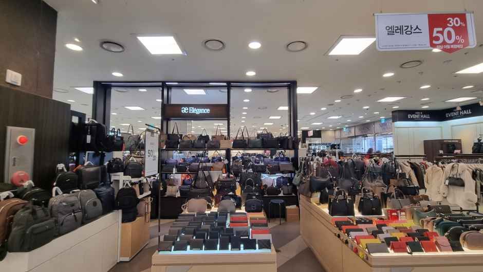 [事後免税店]ELEGANCE（エレガンス）バッグ・ニューコアアウトレットウルサン（蔚山）店