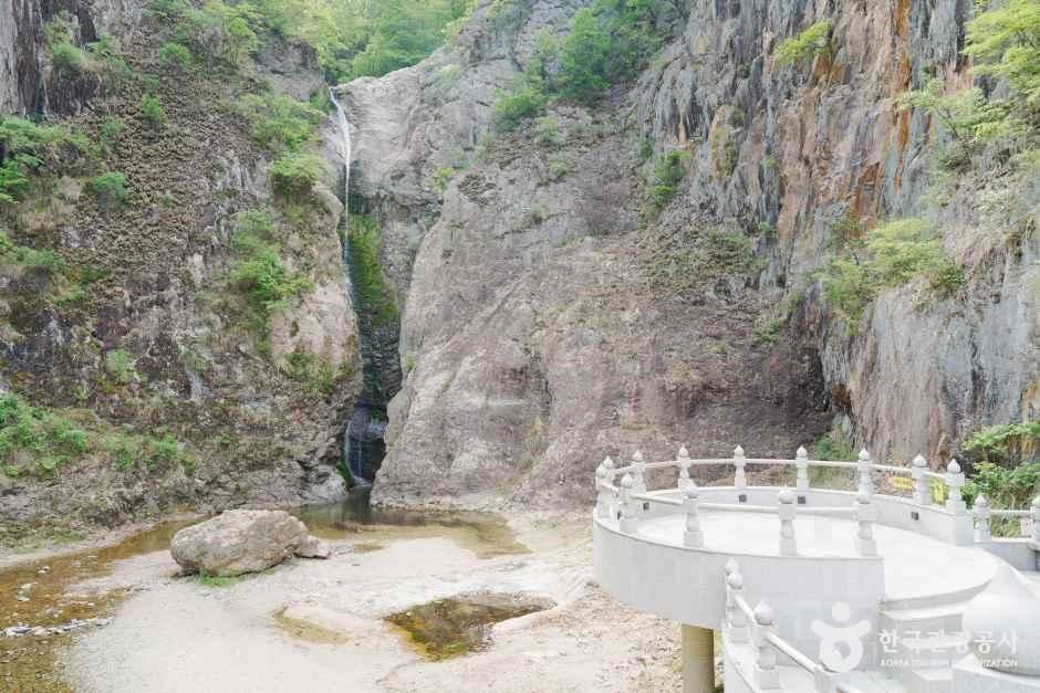 玉渓瀑布