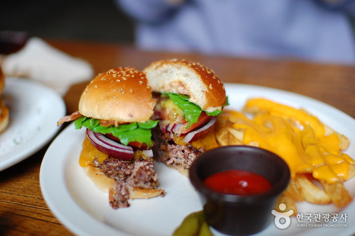 Burger Room 181