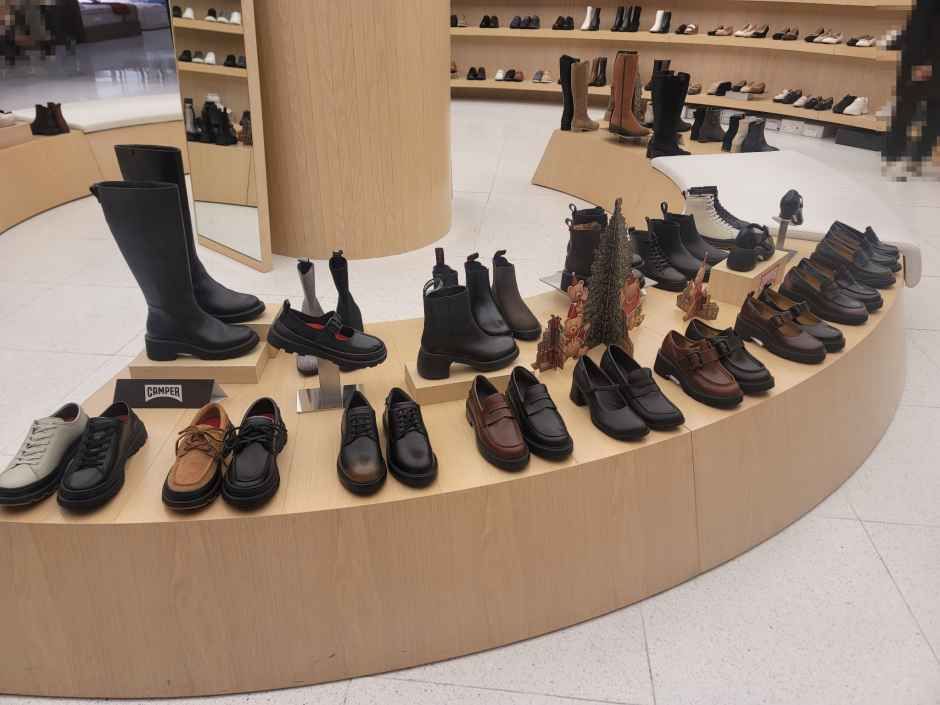 Camper - Hyundai Department Store Trade Center Branch [Tax Refund Shop](캠퍼 현대백화점 무역센터점)