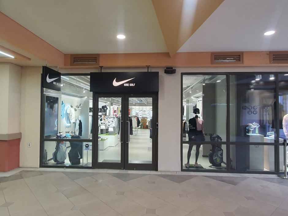 ナイキゴルフ 新世界シモンプレミアムアウトレット坡州店