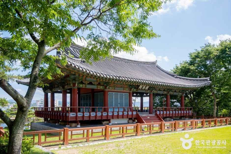 Yeongcheonjoyanggak