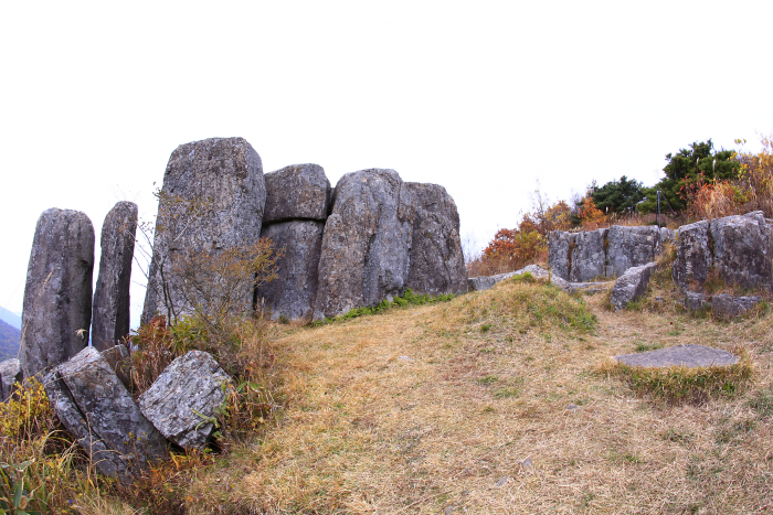 神仙台とオクセ平原（無等山圏国家地質公園）