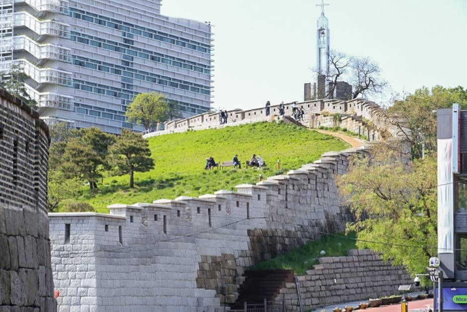 Heunginjimun Park