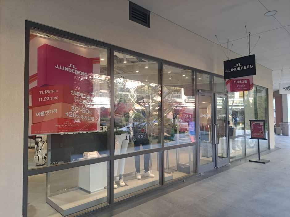 J. Lindeberg 新世界Simon高级奥特莱斯 坡州店