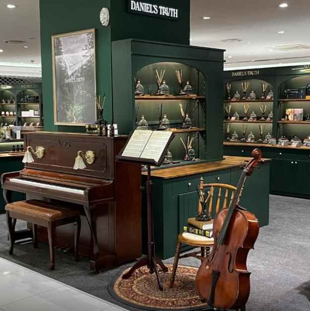 [事後免税店] DANIELS TRUTH（ダニエルズトゥルース）・ロッテ百貨店チャムシル（蚕室）店(다니엘트루스 롯데백화점 잠실점)