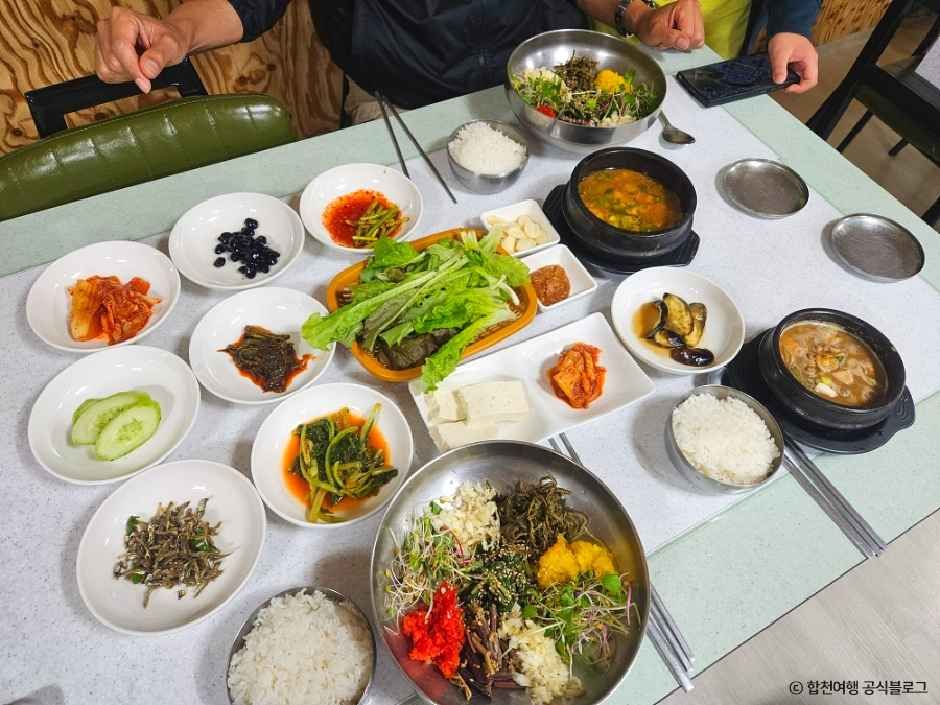 합천_솔밭쉼터식당 (3).jpg