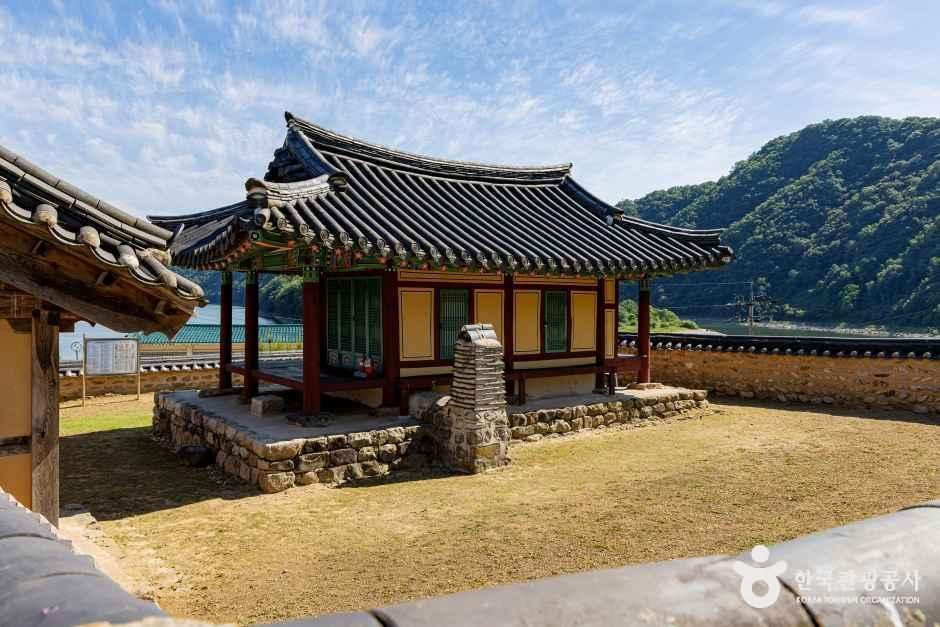 Okcheon Dongnakjeong