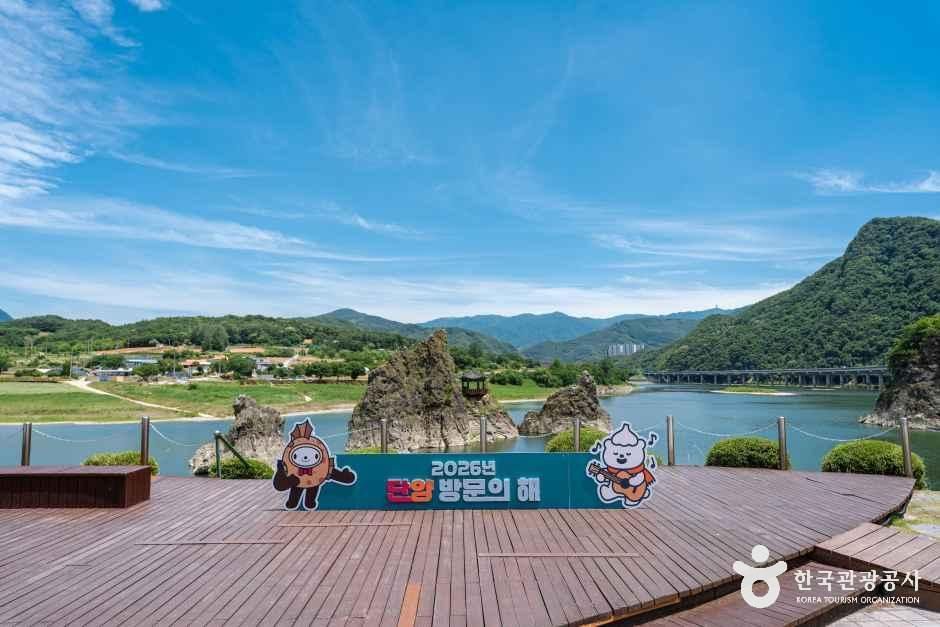 충북_단양_도담삼봉_외부_2.jpg
