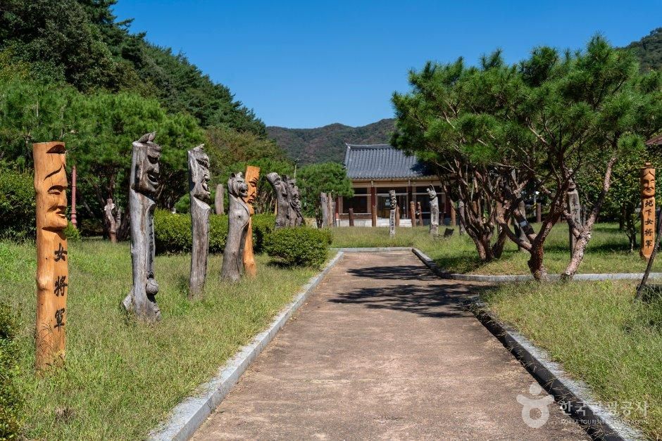 칠갑산 장승공원