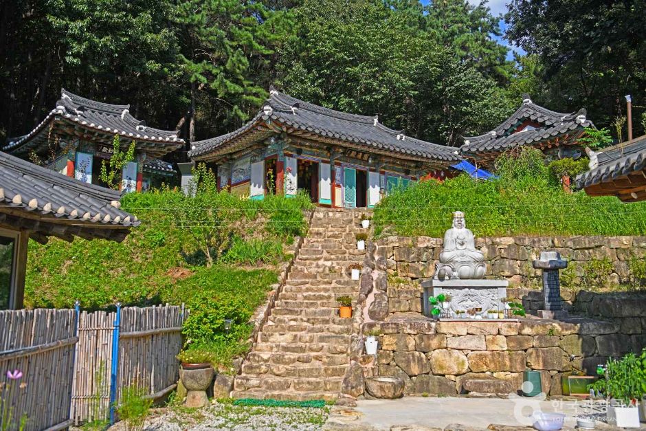 徳音庵（南原）