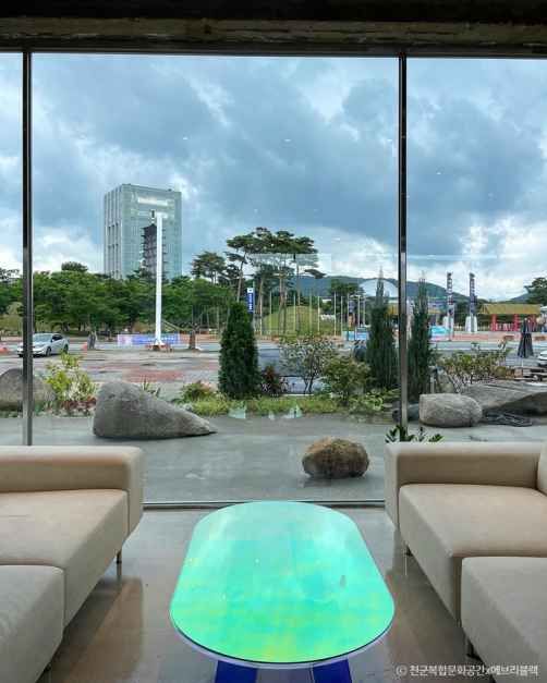 경주_천군복합문화공간x에브리블랙 (8).jpg