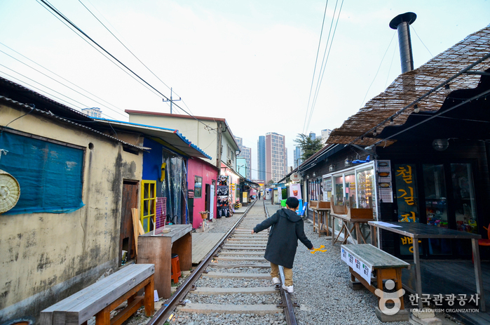 群山時間旅行村