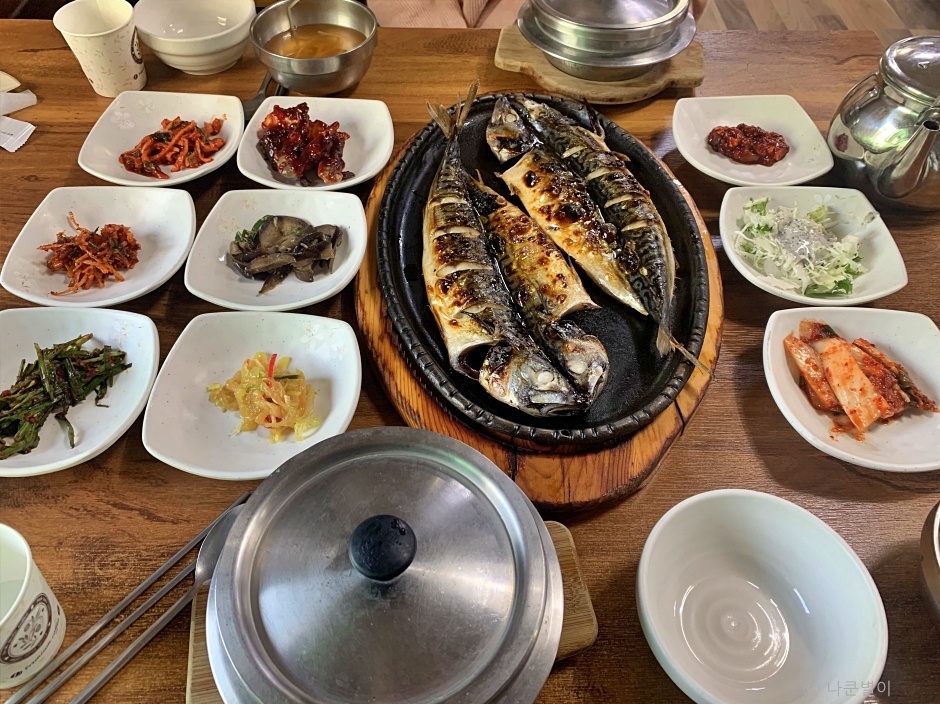 オガ焼き魚専門店