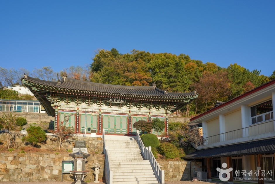 Yeonhwasa Temple (Jinju)