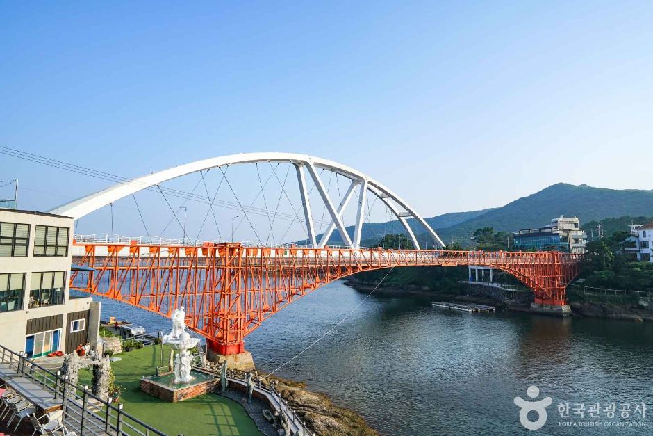 Jeodo Island (Changwon)