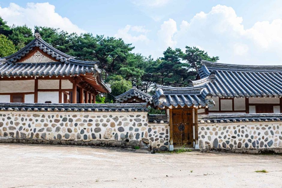 完潭書院