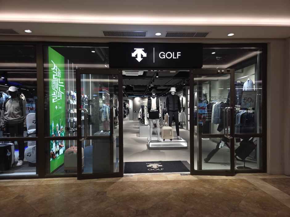 デサントゴルフ 新世界シモンプレミアムアウトレット坡州店