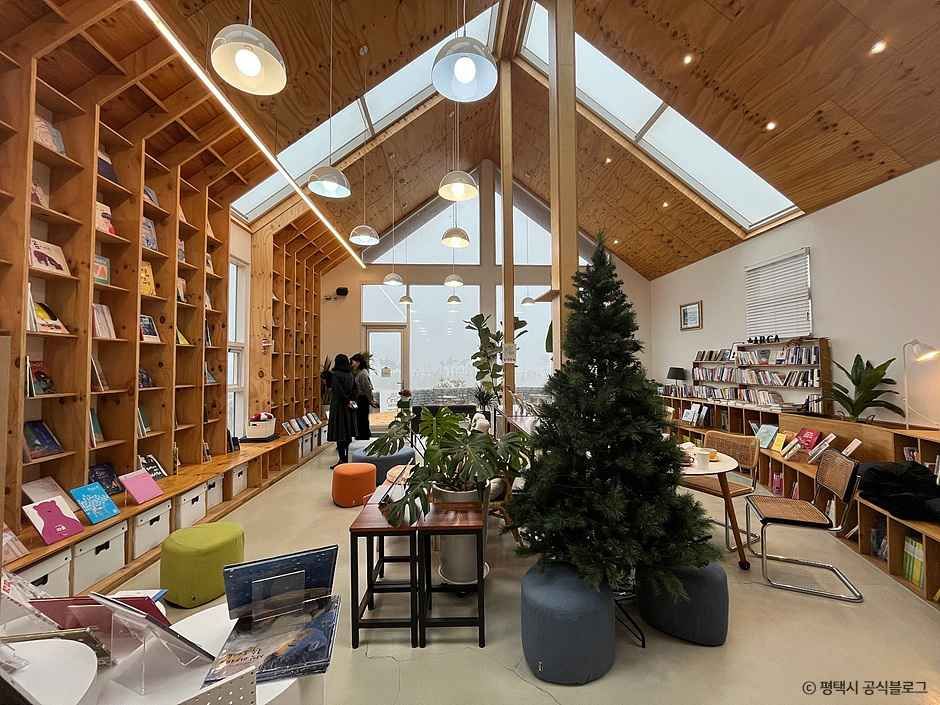 평택_아르카북스 책방 (3).jpg