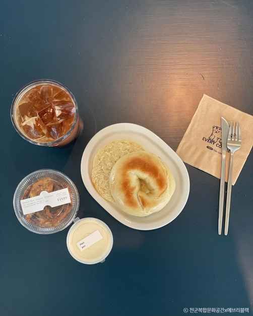 경주_천군복합문화공간x에브리블랙 (2).jpg