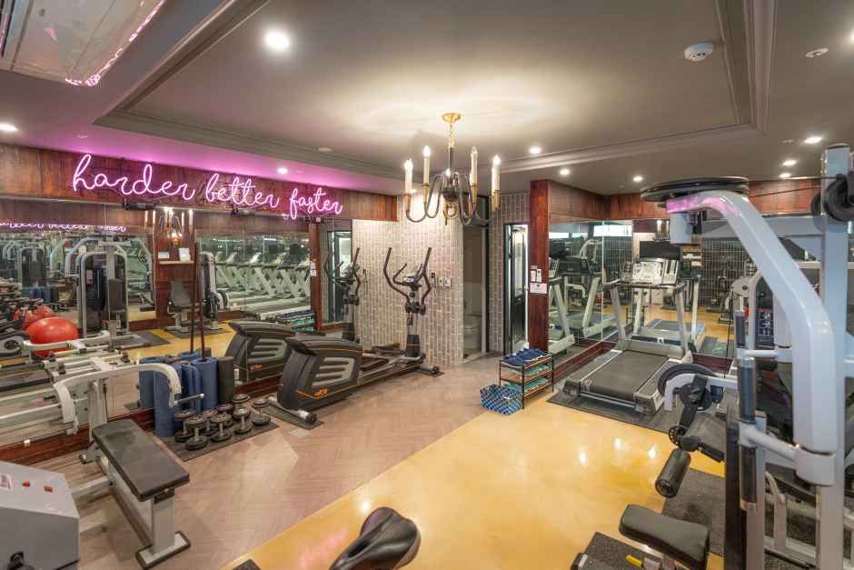 대구_2월 호텔 더시그니처 동성로점_피트니스 (1).jpeg