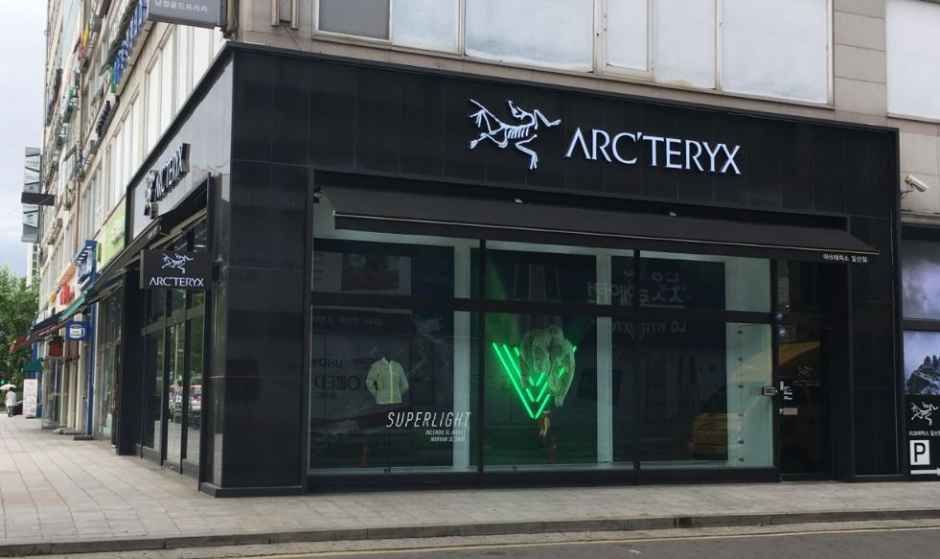 [事後免税店]ARC'TERYX（アークテリクス）・イルサン（一山）店