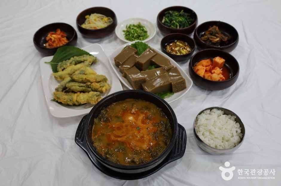 남원_새집추어탕_음식_2.jpg