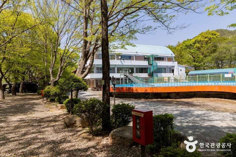 청천 화양동관광농원 초롱이캠핑장
