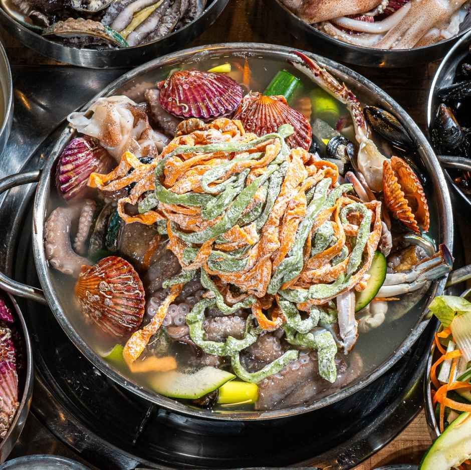 배터지는집 동막손칼국수명가