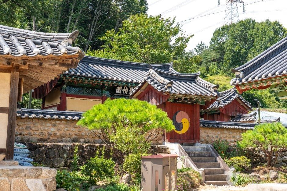 花岐里仁同張氏宗宅